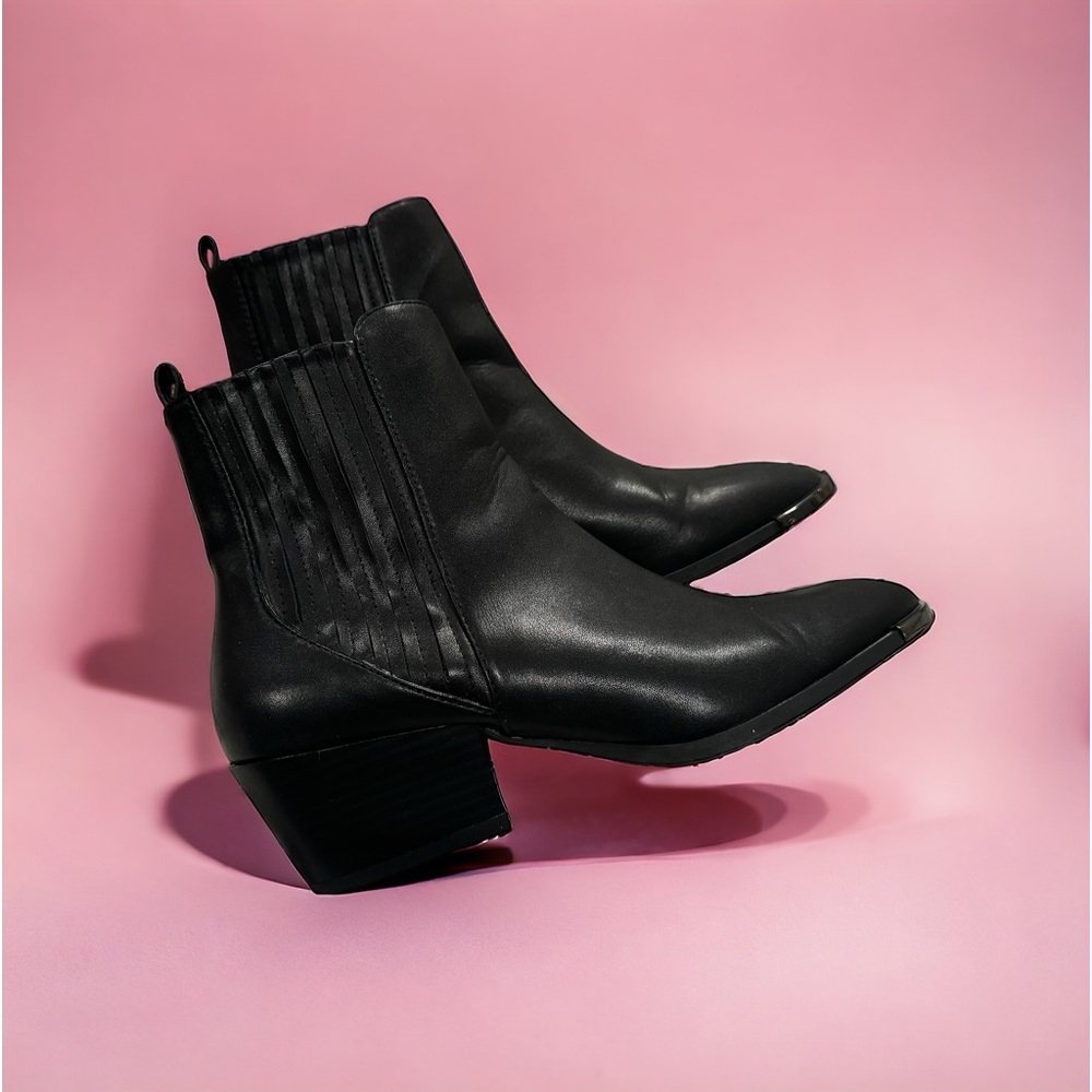 Bershka Women's Black Chelsea Boots - Size EU39
